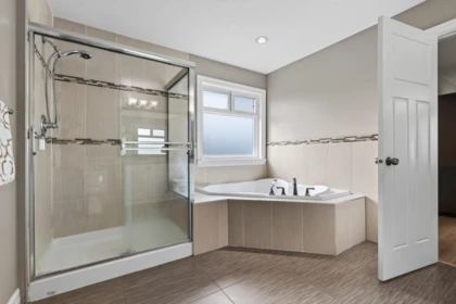 Hallway Photo of 46307 Tournier Place, Chilliwack, BC