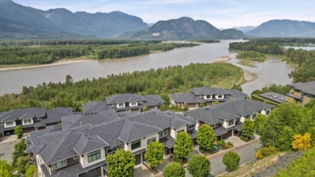 48 43685 Chilliwack Mountain Road, Chilliwack, BC, Chilliwack — Townhouse for sale