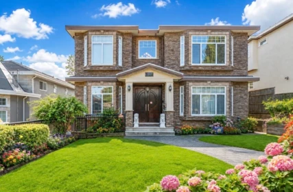 7649 Sussex Avenue, Burnaby, BC, Burnaby — Single Family Residence for sale