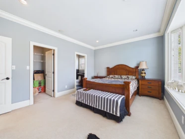 Hallway Photo of 7649 Sussex Avenue, Burnaby, BC