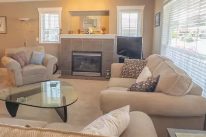 Family Room Photo of 5692 Louise Way, Sechelt, BC
