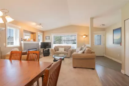 Kitchen Island Photo of 5692 Louise Way, Sechelt, BC