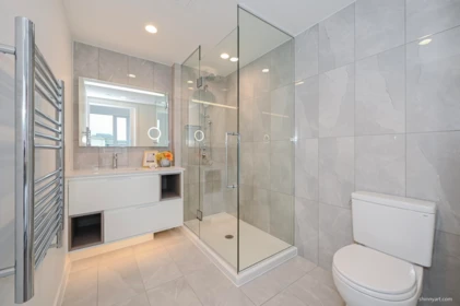 Hallway Photo of 1909 5685 Halley Avenue, Burnaby, BC