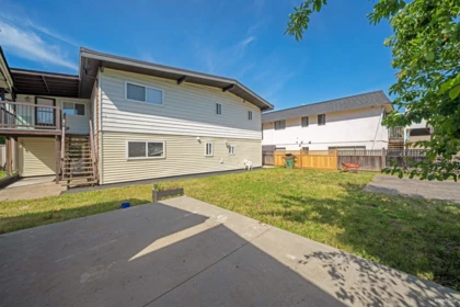 Laundry Room Photo of 7148 6th Street, Burnaby, BC