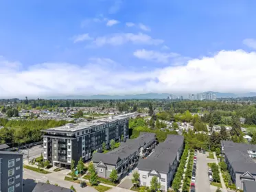 Front Yard Photo of 608 13623 81a Avenue, Surrey, BC