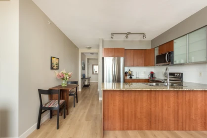 Kitchen Island Photo of 656 1483 E King Edward Avenue, Vancouver, BC