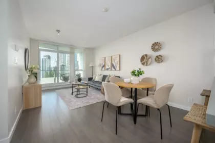 2207 3093 Windsor Gate, Coquitlam, BC, Coquitlam — Apartment/Condo for sale