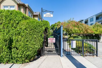 Exterior Rear Photo of 4 15151 Buena Vista Avenue, White Rock, BC