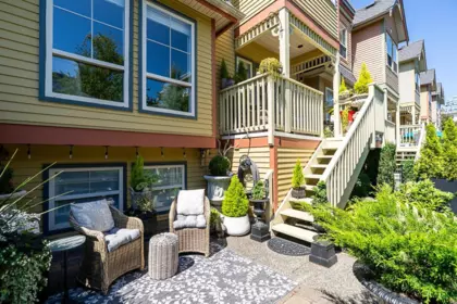 Family Room Photo of 4 15151 Buena Vista Avenue, White Rock, BC