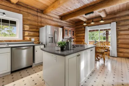 Breakfast Nook Photo of 52760 Parkrose Wynd, Rosedale, BC