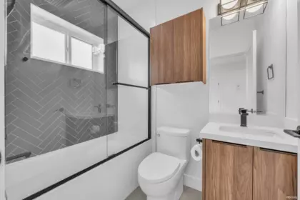 Mudroom Photo of 3180 Graveley Street, Vancouver, BC