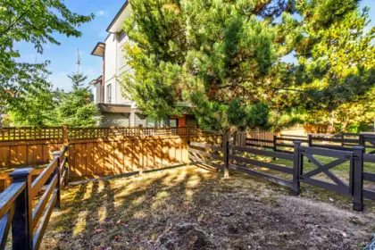 Hallway Photo of 82 18983 72a Avenue, Surrey, BC