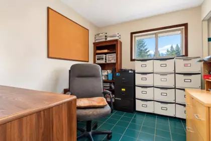 Basement Recreation Room Photo of 1020 Finch Drive, Squamish, BC