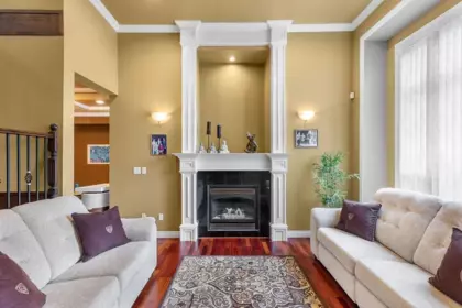 Family Room Photo of 14846 72a Avenue, Surrey, BC