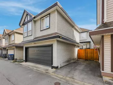 Front Yard Photo of 6959 192 Street, Surrey, BC