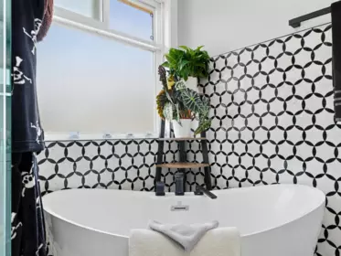 Guest Bathroom Photo of 6959 192 Street, Surrey, BC