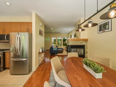 Breakfast Nook Photo of 2990 Chesterfield Avenue, North Vancouver, BC