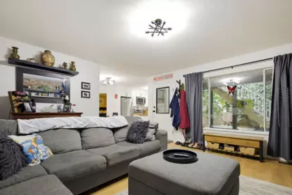 Hallway Photo of 12476 231b Street, Maple Ridge, BC