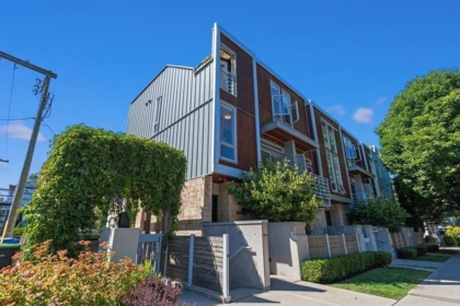 Office / Den Photo of 2337 Brunswick Street, Vancouver, BC