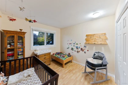 Basement Recreation Room Photo of 17245 59a Avenue, Surrey, BC
