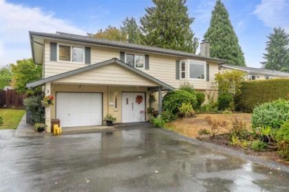 17245 59a Avenue, Surrey, BC, Surrey — Single Family Residence for sale