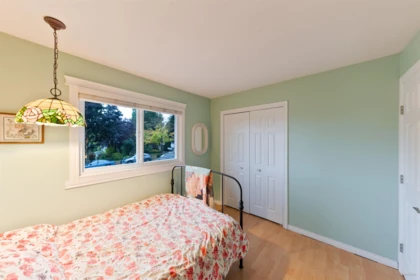 Hallway Photo of 17245 59a Avenue, Surrey, BC