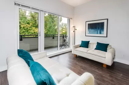 Family Room Photo of 401 2362 Whyte Avenue, Port Coquitlam, BC