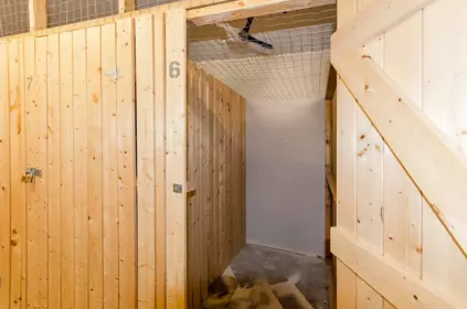 Hallway Photo of 401 2362 Whyte Avenue, Port Coquitlam, BC