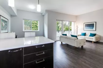Kitchen Island Photo of 401 2362 Whyte Avenue, Port Coquitlam, BC