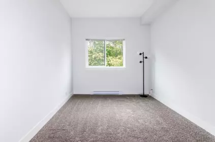 Primary Bedroom Photo of 401 2362 Whyte Avenue, Port Coquitlam, BC