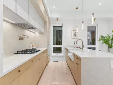 1 2541 E 2nd Avenue, Vancouver, BC, Vancouver — Half Duplex for sale