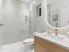 1 2541 E 2nd Avenue, Vancouver, BC