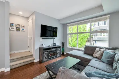 75 18199 70 Avenue, Surrey, BC, Surrey — Townhouse for sale