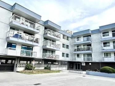 203 6340 Buswell Street, Richmond, BC, Richmond — Apartment/Condo for sale