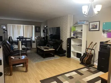 7768 4th Street, Burnaby, BC, Burnaby — Duplex for sale