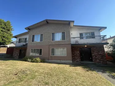 7768 4th Street, Burnaby, BC, Burnaby — Duplex for sale