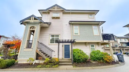 54 8418 163 Street, Surrey, BC, Surrey — Townhouse for sale
