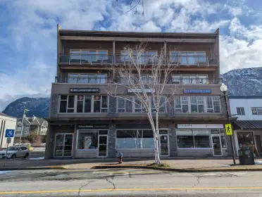 405 38142 Cleveland Avenue, Squamish, BC, Squamish — Apartment/Condo for sale