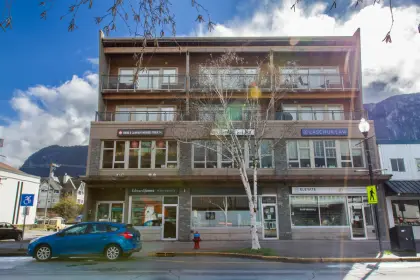 405 38142 Cleveland Avenue, Squamish, BC, Squamish — Apartment/Condo for sale
