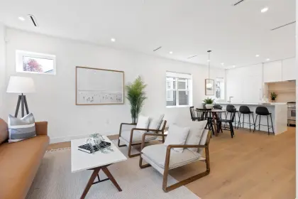 196 W 16 Avenue, Vancouver, BC, Vancouver — Townhouse for sale