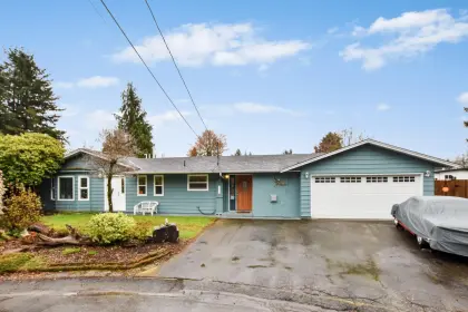 8044 Baynes Street, Mission, BC, Mission — Single Family Residence for sale