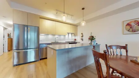 301 38165 Cleveland Avenue, Squamish, BC, Squamish — Apartment/Condo for sale
