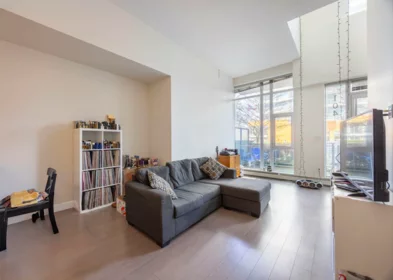 104 13308 Central Avenue, Surrey, BC, Queen Mary Park Surrey — 1 bed townhouse for sale