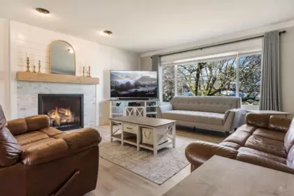 42516 Yarrow Central Road, Yarrow, BC, Yarrow — Single Family Residence for sale