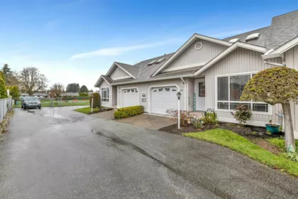 13 8979 Broadway Street, Chilliwack, BC, Chilliwack — Townhouse for sale
