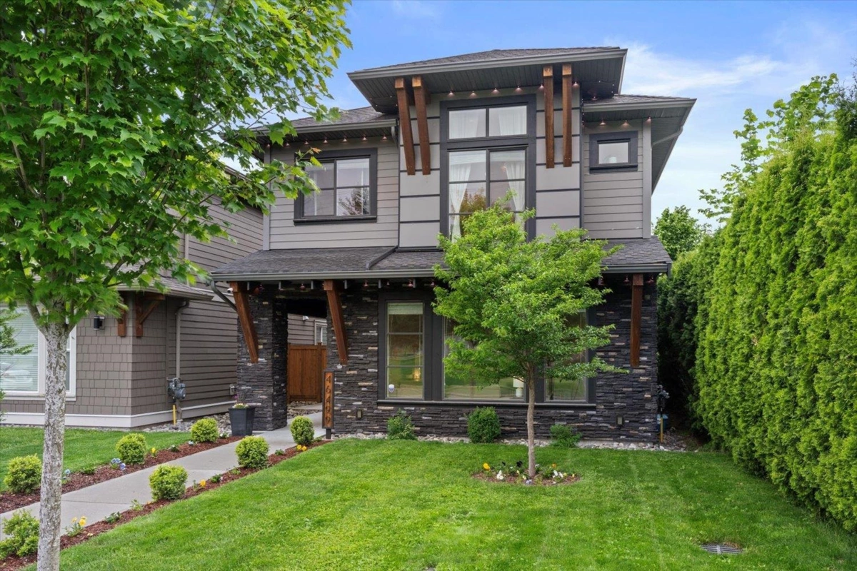 Exterior Rear Photo of 46499 Portage Avenue, Chilliwack, BC