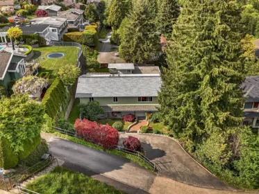 5641 Oakland Street, Burnaby, BC, Burnaby — Single Family Residence for sale