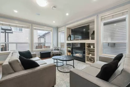 Kitchen Photo of 6750 191a Street, Surrey, BC