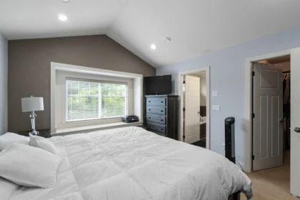 Powder Room Photo of 6750 191a Street, Surrey, BC