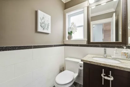 Walk-In Closet Photo of 6750 191a Street, Surrey, BC